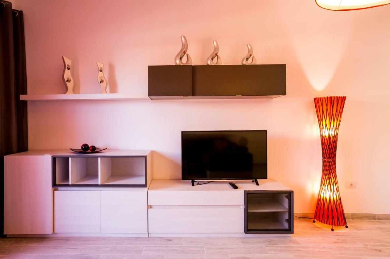 Spacious & Stylish Apartment Los Cristianos Los Cristianos  Ngoại thất bức ảnh